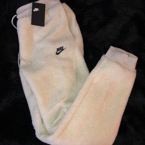 nike sherpa sweatpants womens Off 56 